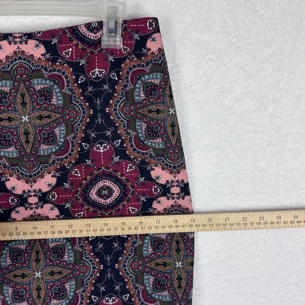 TALBOTS Women's Pink/Black/Red Geometric Knee Length Lined Skirt Size 6P‎